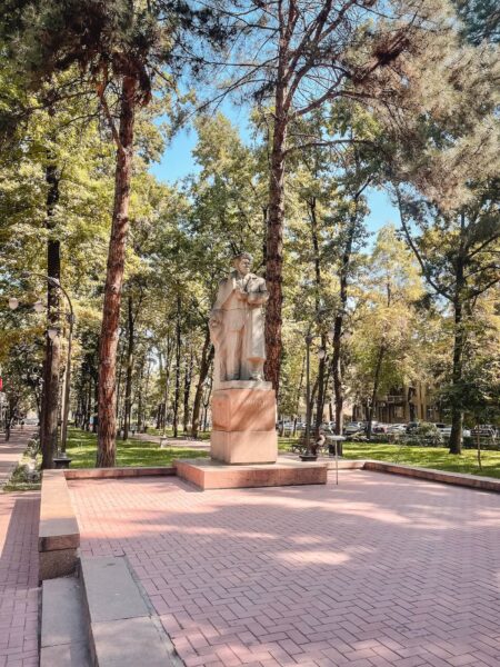 Oak park bishkek