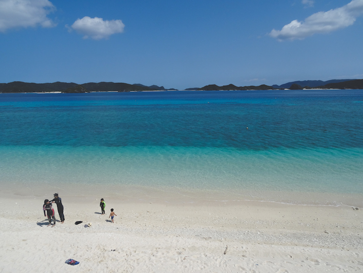 Vakantie vieren op het bounty eiland van Japan Okinawa WeAreTra photo picture