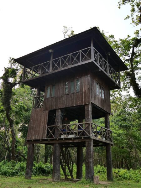 Overnachting uitkijktoren in Chitwan