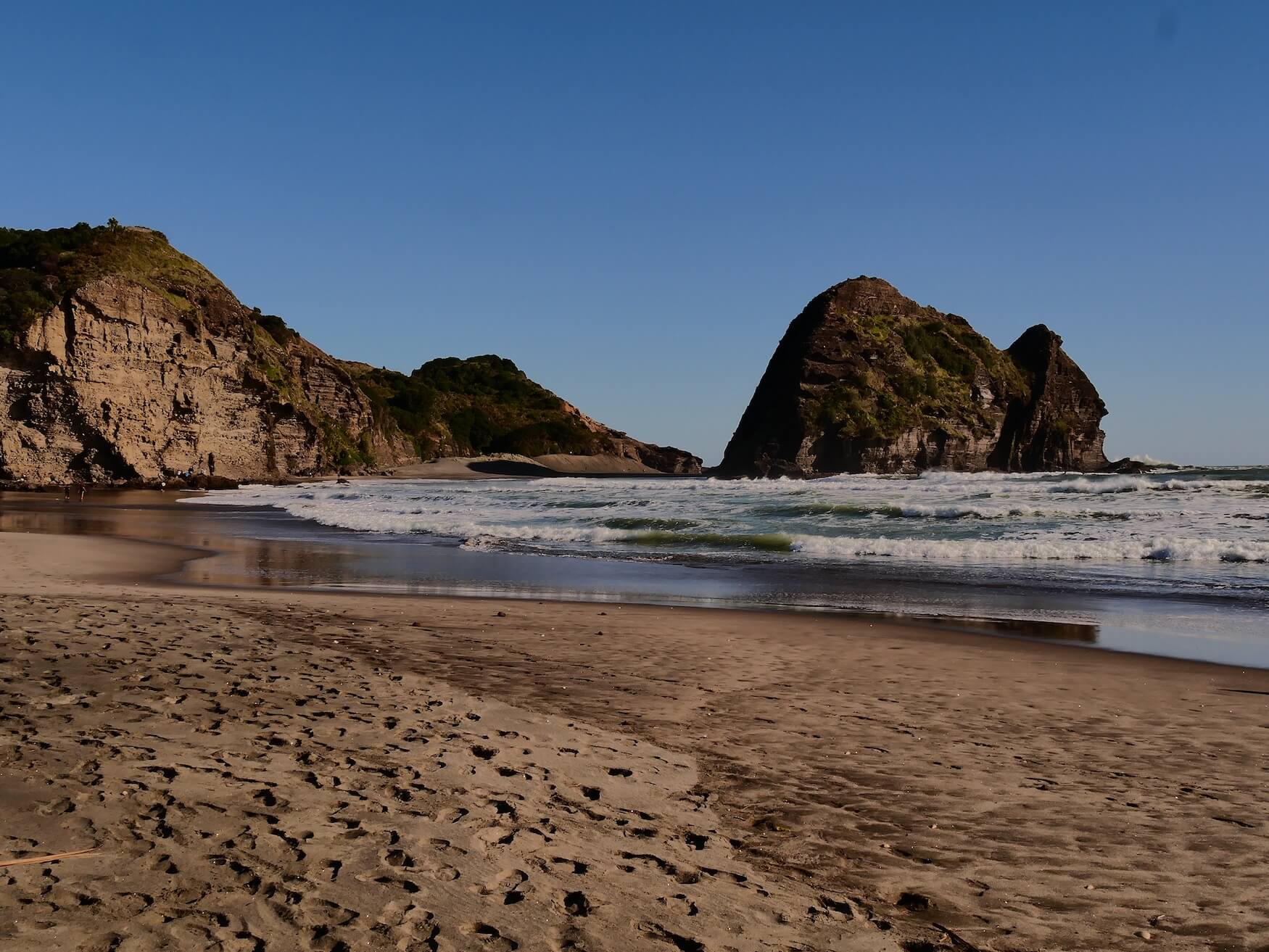 Piha Beach
