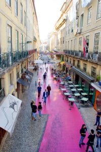 Pink street lissabon-2