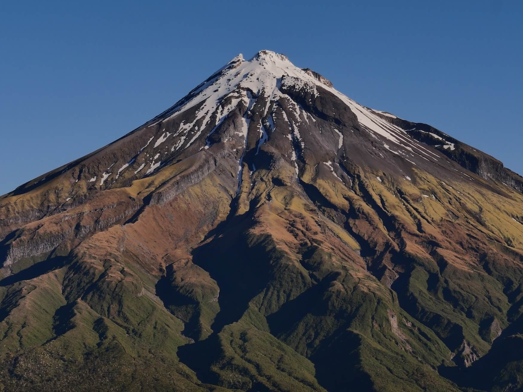 Pouakai Tarn Track Mt Taranaki