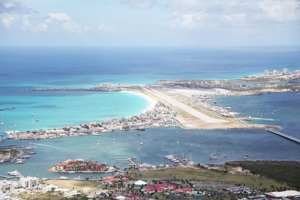 Reizen Sint Maarten na orkaan irma Juliana Airport