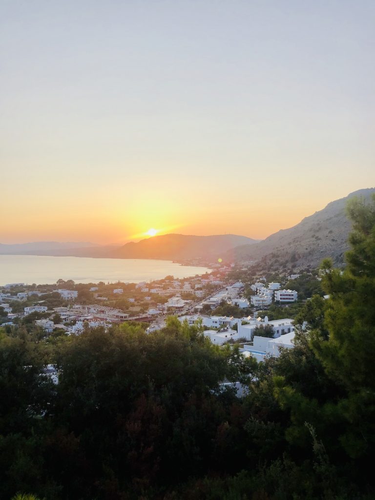 Rhodos tips Pefkos Blue zonsondergang