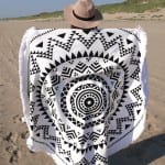 Round towel handdoek hipps