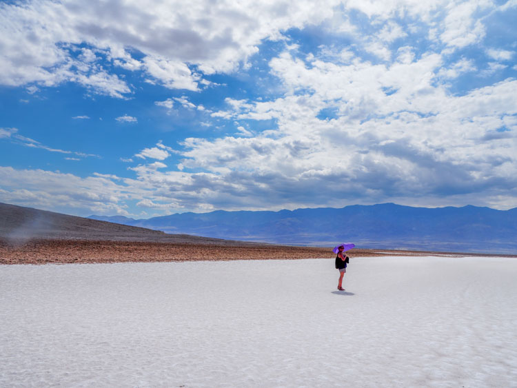 Route door Death Valley Badwater Basin