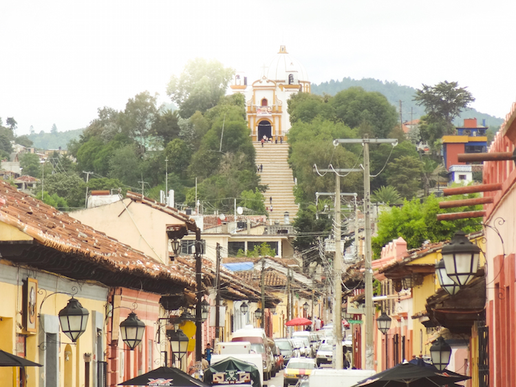 San Cristobal de las Casas uitzicht op kerk