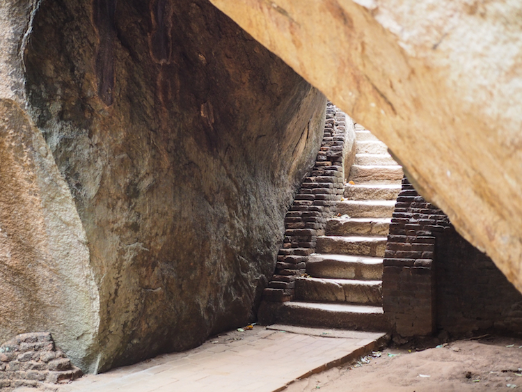 trappen sigiriya rock sri lanka