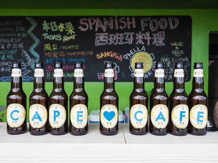 Surfen Taiwan bij Cape Cafe Dulan