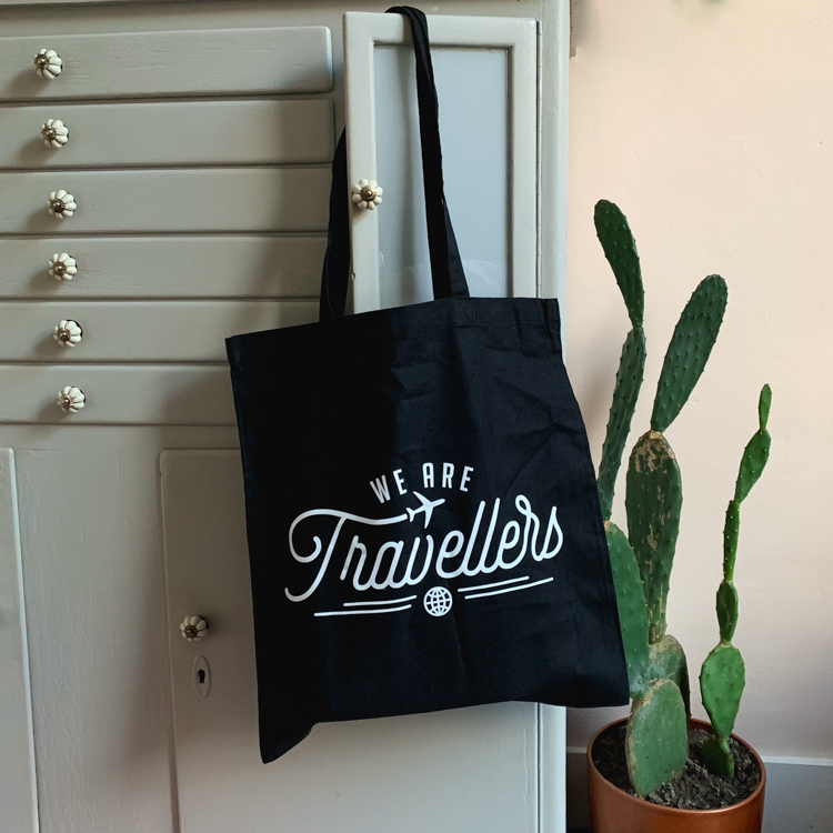 Tasje wearetravellers zwart