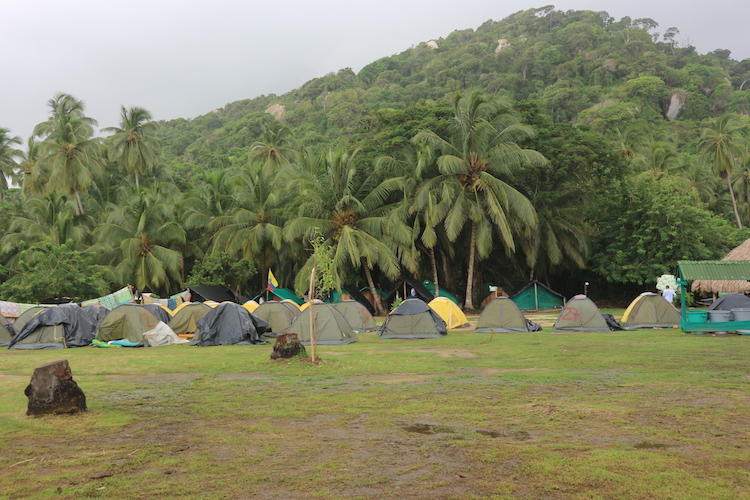 Tenten in Tyrona National Park backpacken colombia