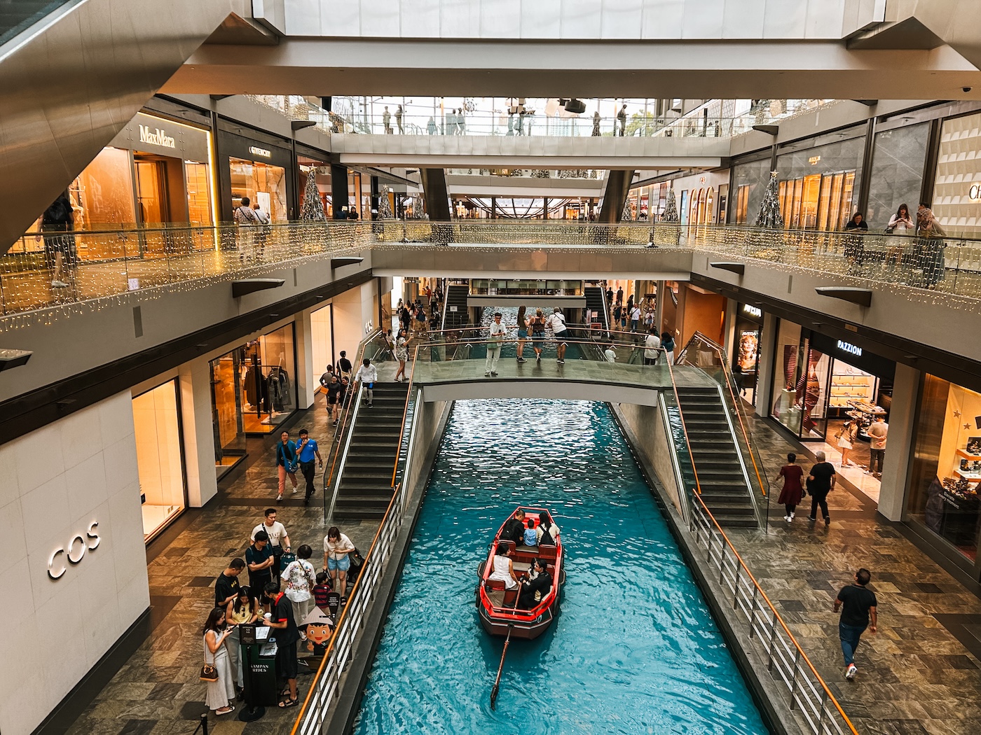 The Shoppes, Wat te doen in Singapore