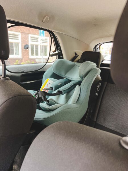 Thule autostoeltje voorruit