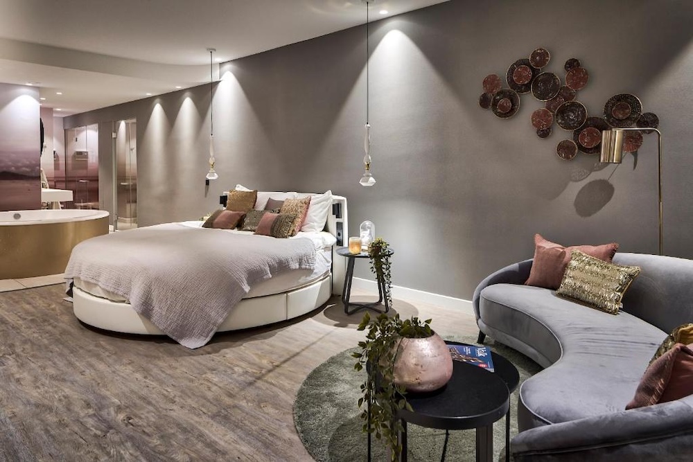 Tilburg, hotelkamers met Jacuzzi in Nederland