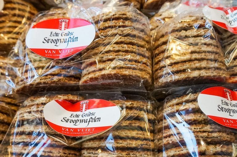 Wat is typisch Nederlands eten? Dit moet je ooit proeven!