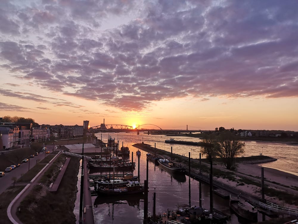 Uitzicht over de Waal Nijmegen mooie plekken nederland