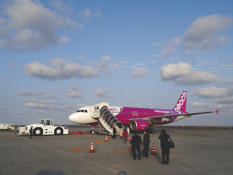 Vakantie-Okinawa-Japan-Peach-Vliegtuig