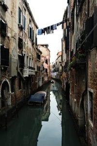 Venetie Kanalen 'buitenwijk' Venetie