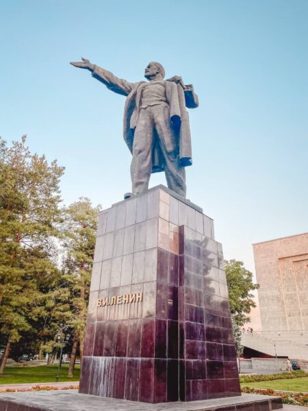 Vladimir Lenin Statue