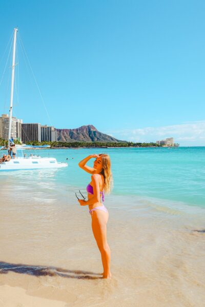 Vrouw op Waikiki beach