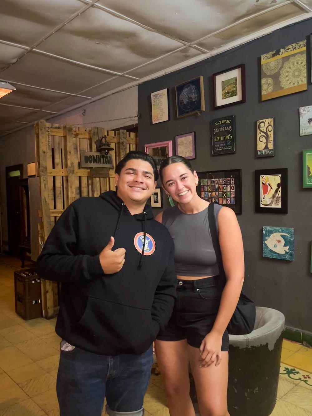 Walking tour Hector Santa Ana