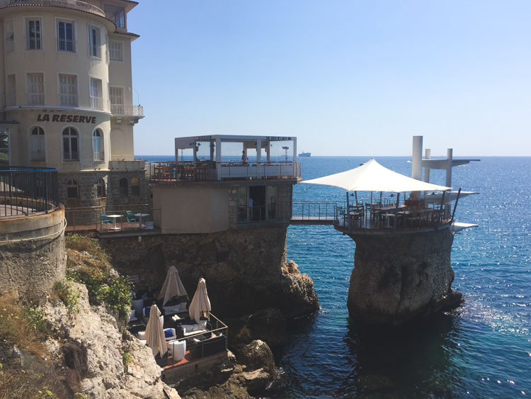 Wat te doen in nice cocktails drinken