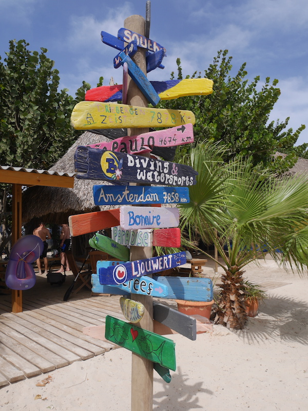 Wegwijzer cas abou stranden curacao