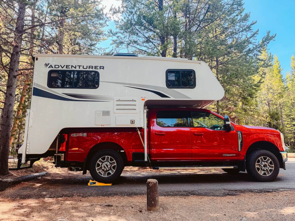 West-Canada camperreis, rode camper