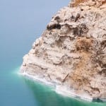 Witte zoutranden dode zee jordanie