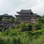 Zuid korea backpacken Jeju-do - Yakcheonsa Tempel