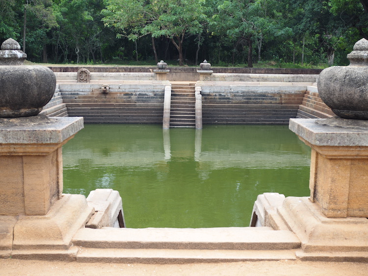 anuradhapura-Kuttam-Pokuna-sri-lanka
