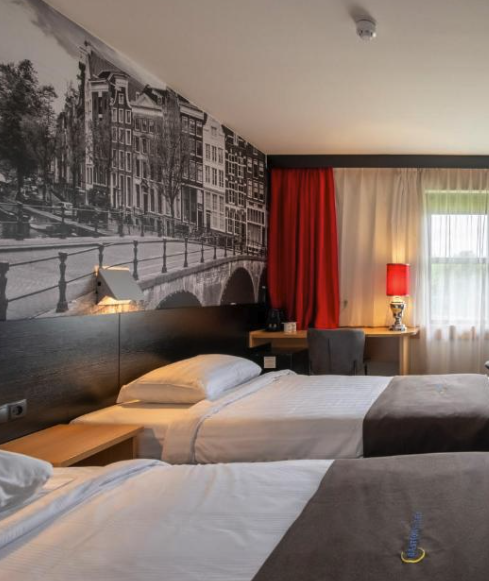 bastion hotel schiphol gratis parkeren