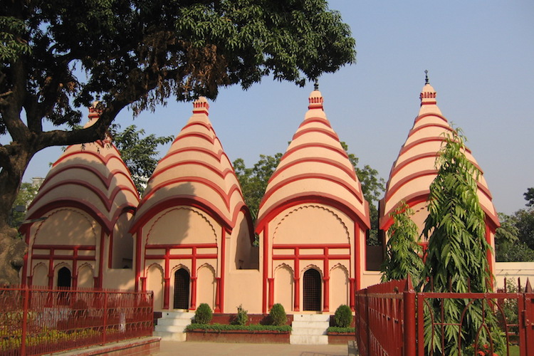bezienswaardigheden bangladesh Dhakeshwari tempel
