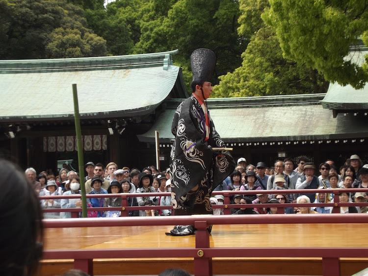 ceremoni optreden tokyo