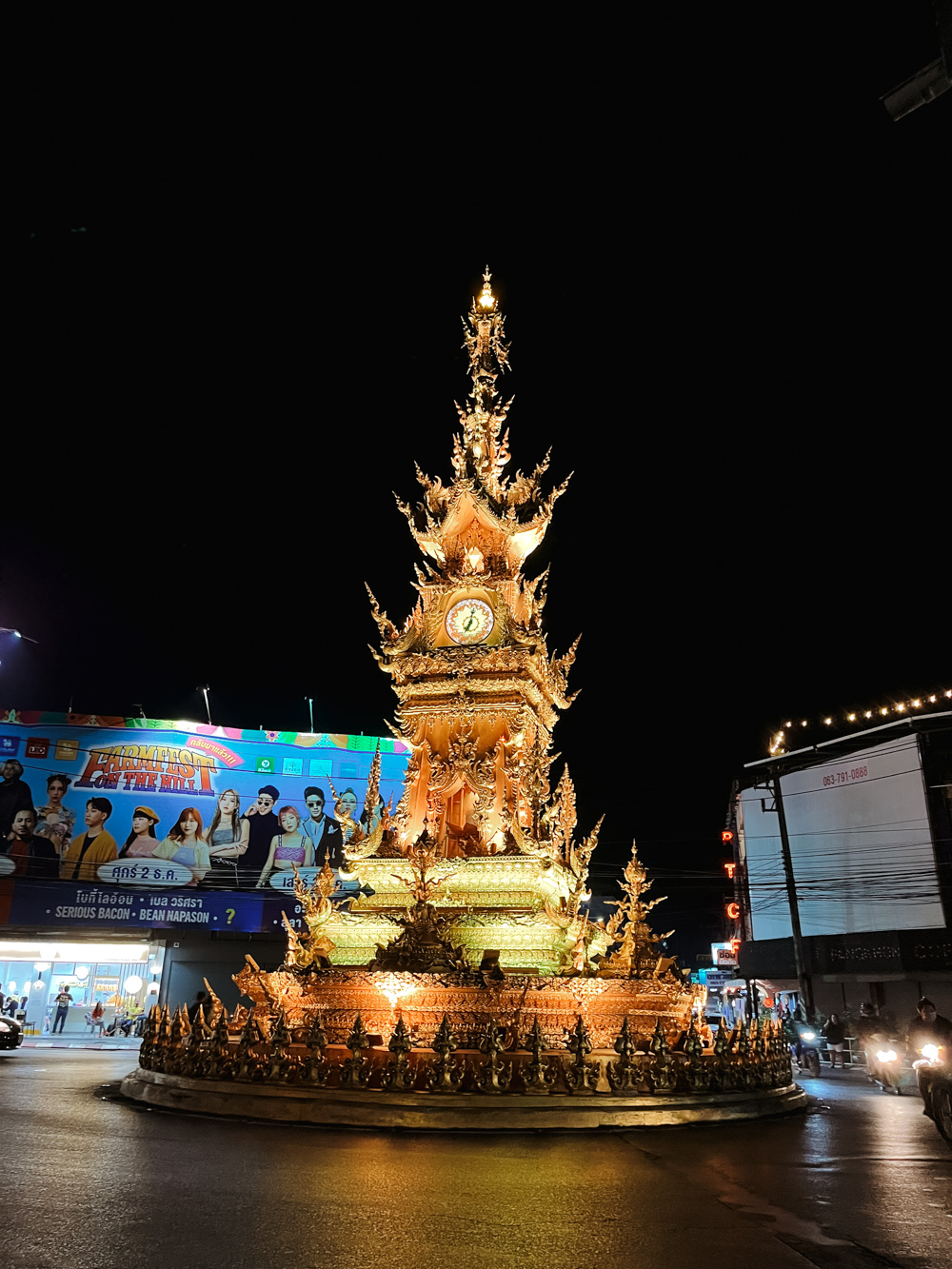 chiang rai thailand clock tower