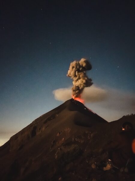fuego bij night