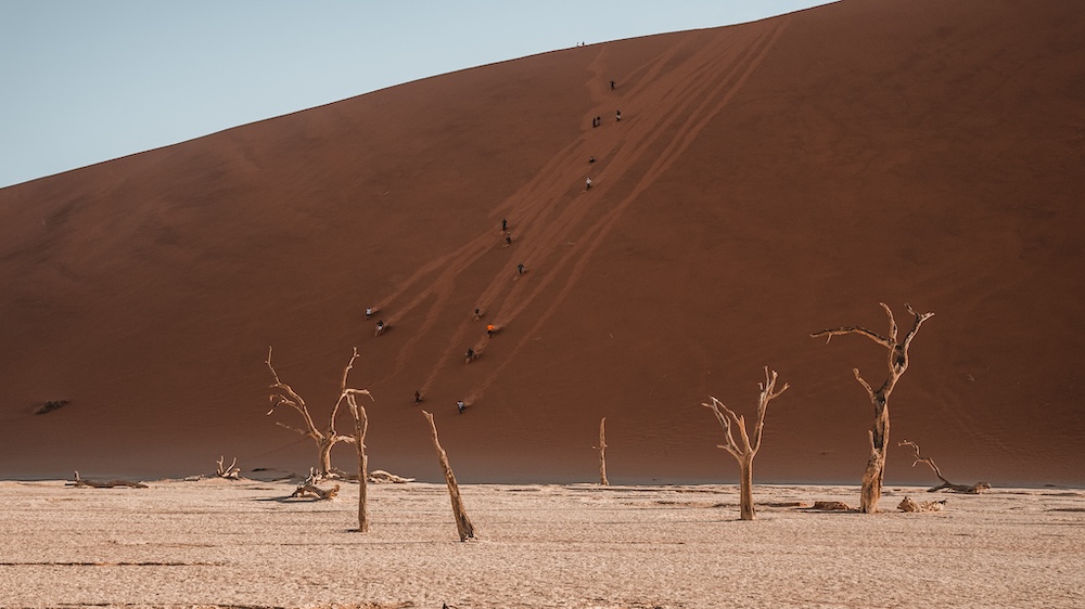 glijden van de zandduinen Sesriem