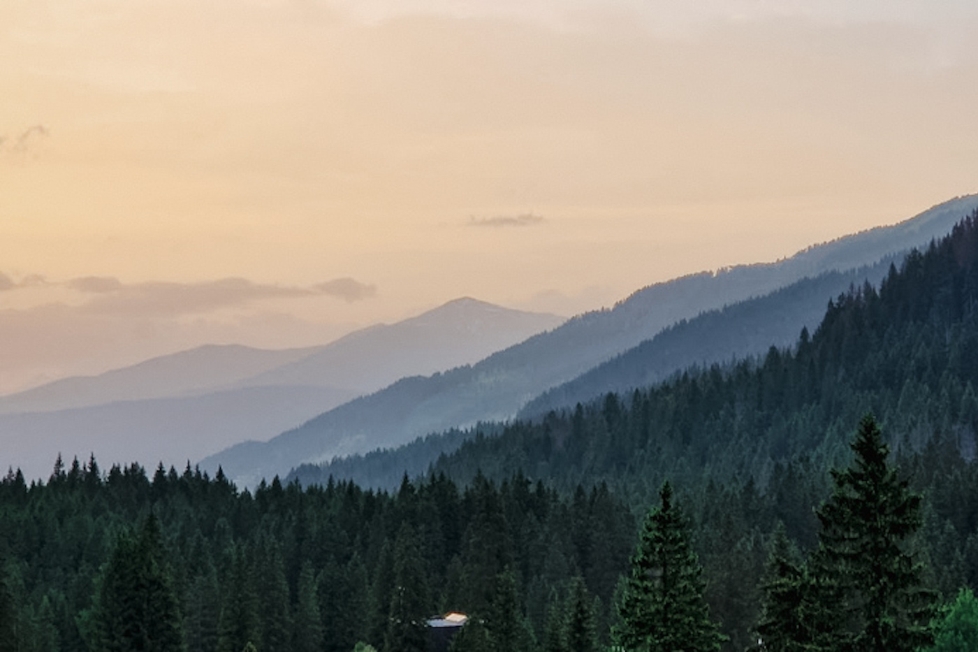 hiken dolomieten zonsondergang