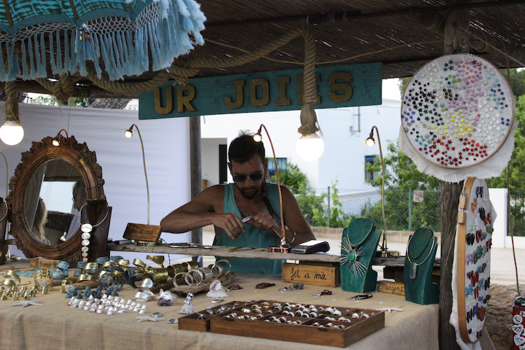 hippie markt op formentera doen