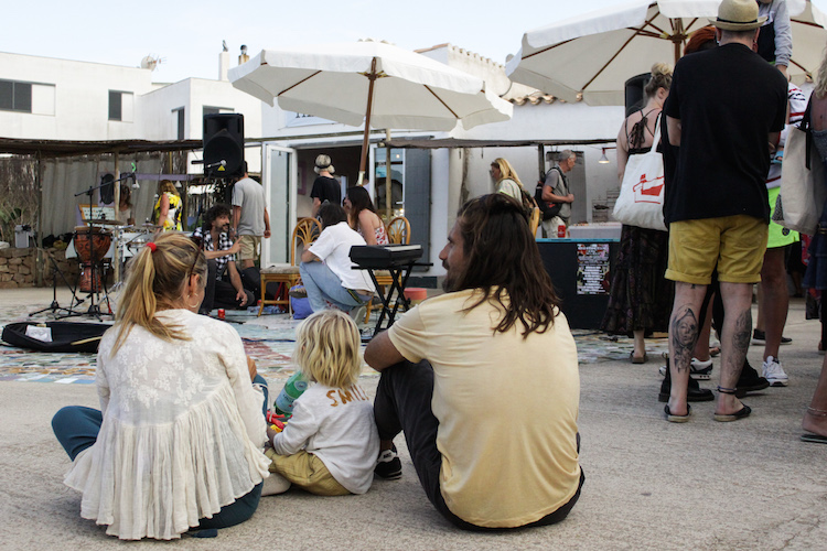 hippiemarkt formentera tips