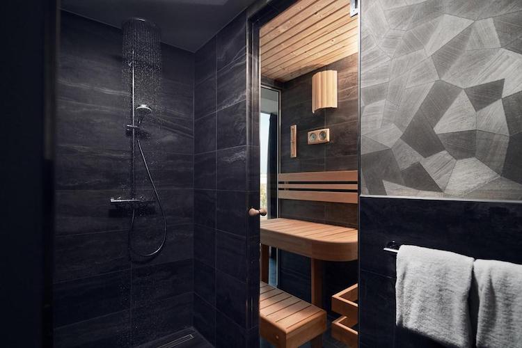 hotelkamer met jacuzzi en sauna inntel