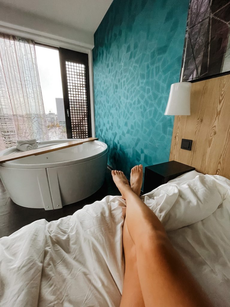 Een hotelkamer met jacuzzi en sauna? Je boekt het bij Inntel Utrecht!