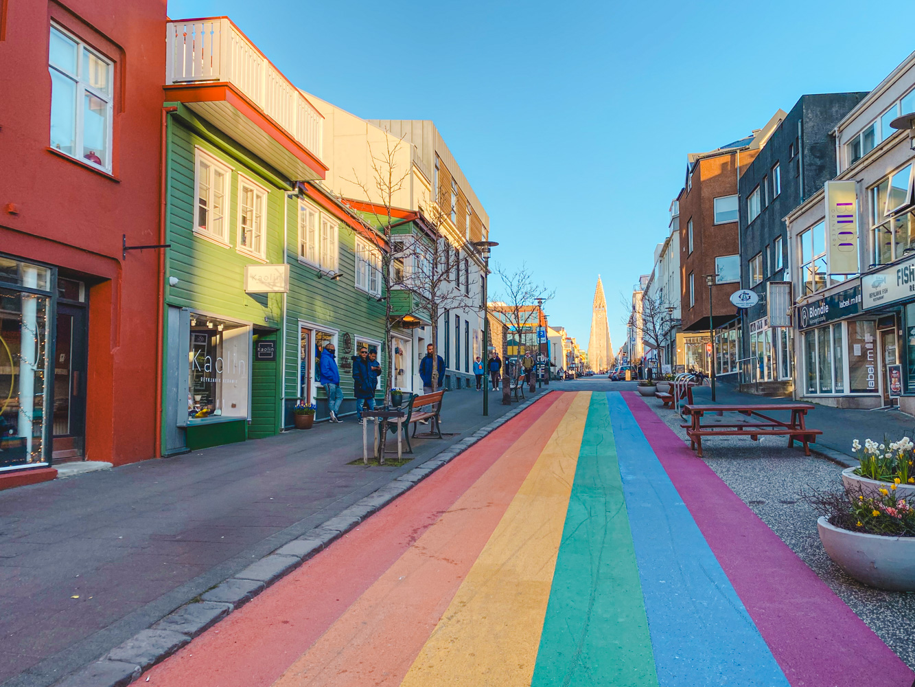 ijsland met kinderen reykjavik rainbow street