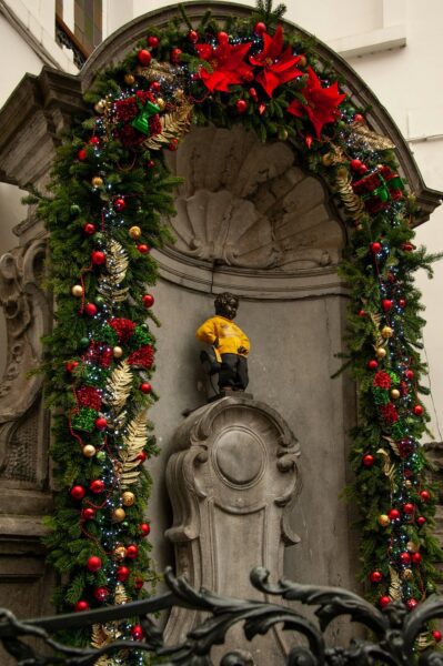 kerst in brussel manneke pis