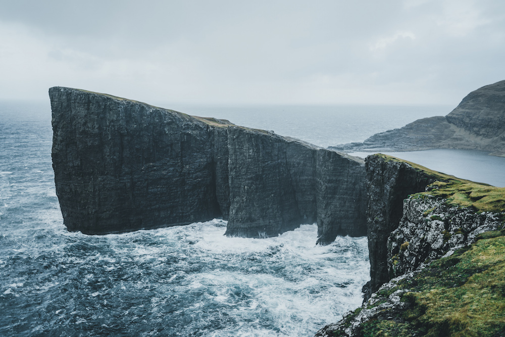 kliffen Faroer Eilanden vakantie
