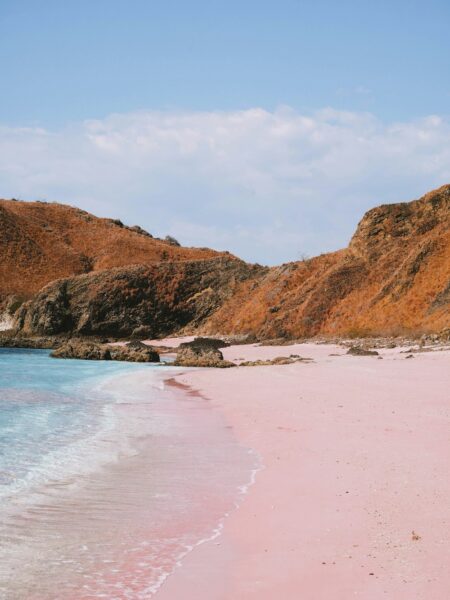 komodo eilanden pink beach