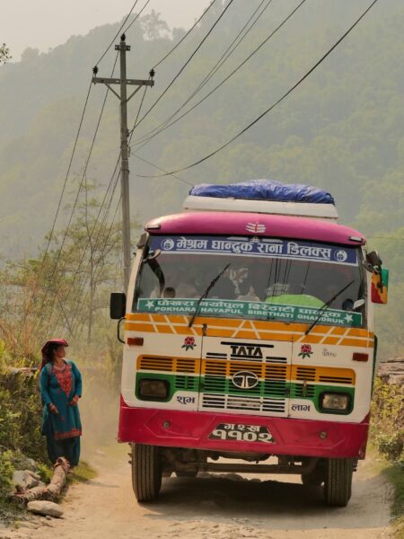 lokale bus in himalaya
