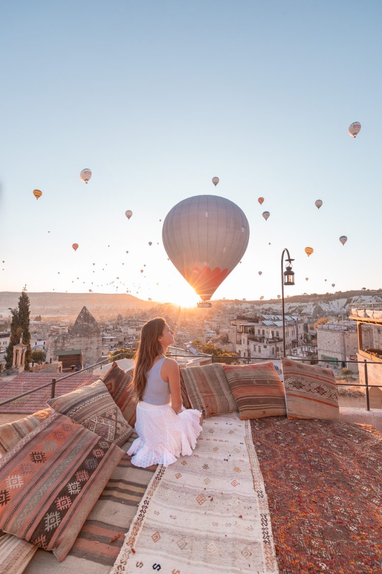 luchtballonnen kijken turkije Cappadocia mithra cave