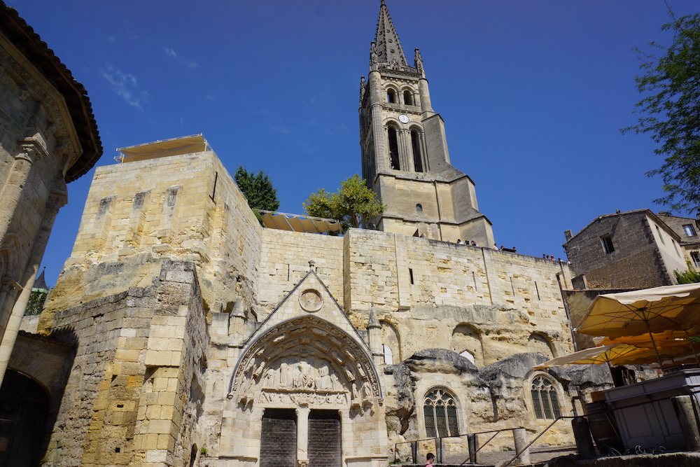 roadtrip zuid frankrijk dordogne bordeaux Kerk Saint-Émilion