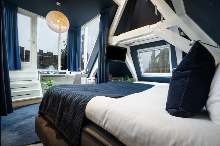 simple hotel met restaurant utrecht